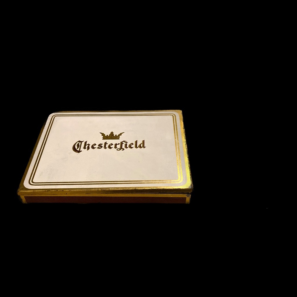 Liggett and Myers Chesterfield 50 cigarette tin. Vintage 1930-1950